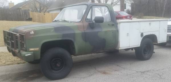 86 Chevy CUCV K30 5/4 ton 4x4 Auto Diesel Utility Bed Pickup - $5500