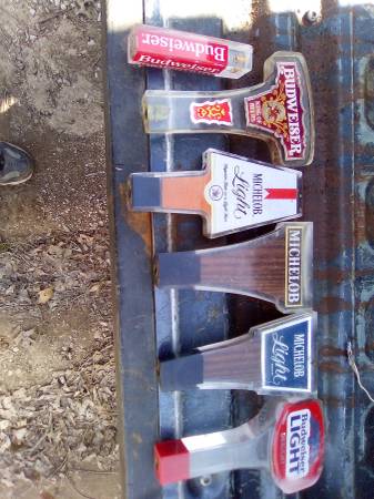 Photo Beer tap handles