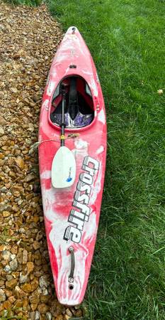 Crossfire 11-foot kayak $270