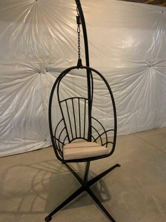 Photo Egg swing chair with stand $50