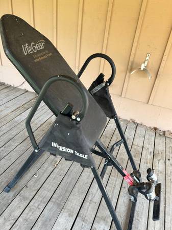 Photo Inversion table Life Gear $140
