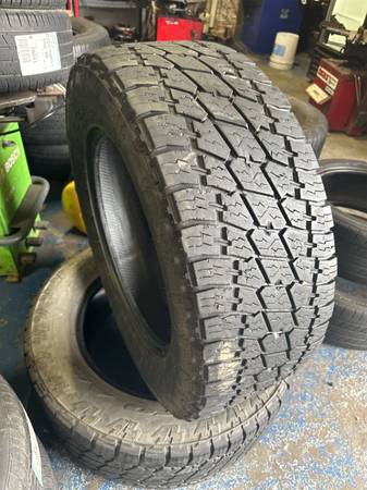 Photo LT29560R20 pair of two Nitto 28040 $180