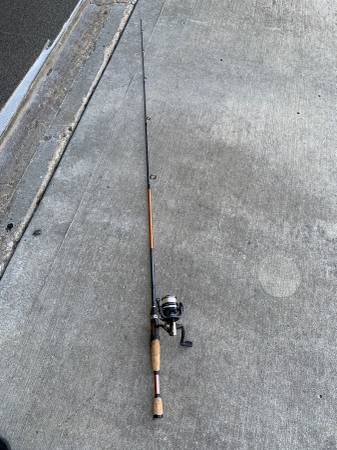 Lews Tournament Pro TP300 Reel Shock MED 6 Spinning Fishing Rod $85