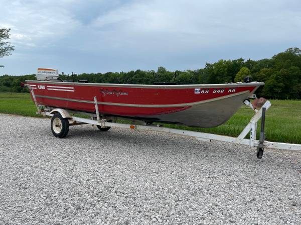 Lowe Fishing Boat $3,000