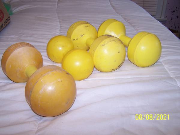 Photo Water  Fishing Buoys, Weighted, Yellow, 4-total $20