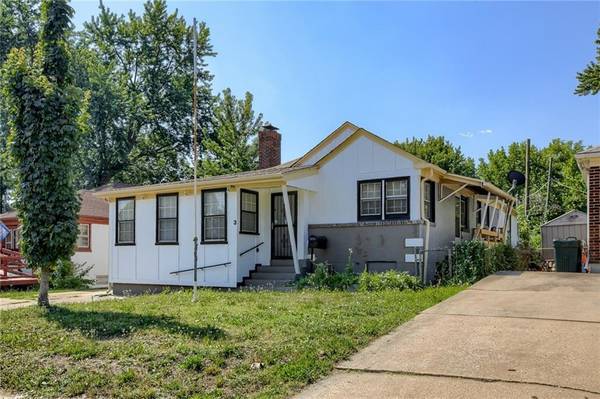 Photo Where the heart is - Home in Kansas City. 3 Beds, 1 Baths $225,000