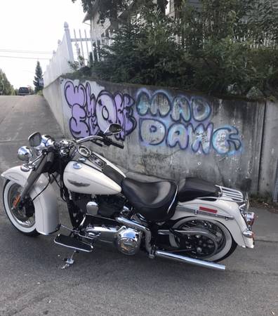 Photo Harley Davidson Softail Deluxe 2015 $17,995