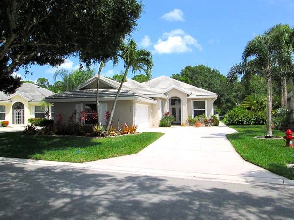 Photo Find a home, the easy way - Home in Hobe Sound. 3 Beds, 2 Baths $569,900