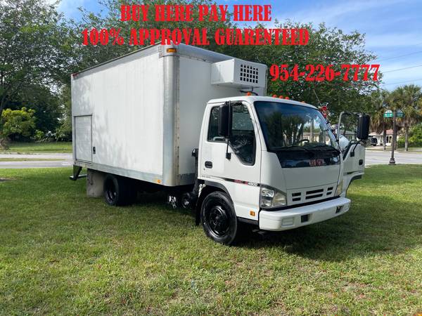 Photo GMC W4500 BOX TRUCK WITH COOLER - $12,990 (Fort Lauderdale)