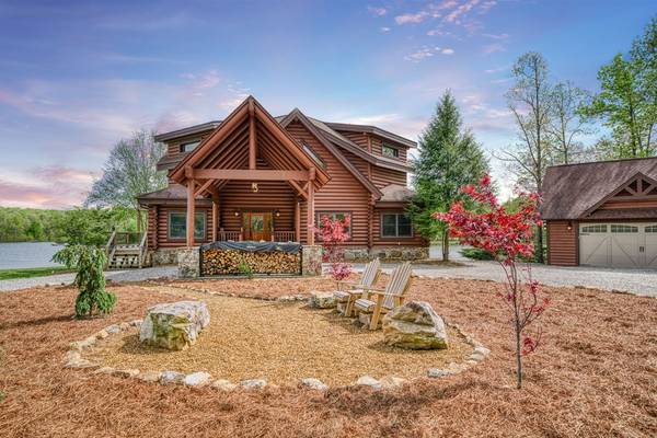 Photo LAKE FRONT LOG HOME 2350 Long Branch Rd. (Spencer, TN) $895,000