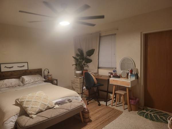 Large Room for rent - Key West HS Area $1000 $1,000