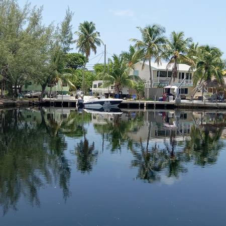 Photo boat slip for rent $300