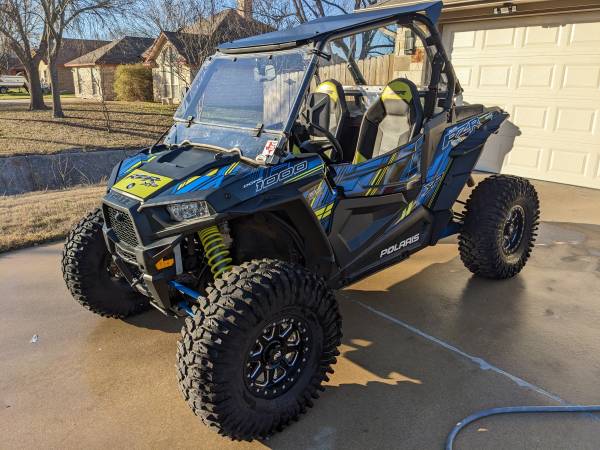 Photo 2017 Polaris RZR XP 1000 with Ride Command $13,500