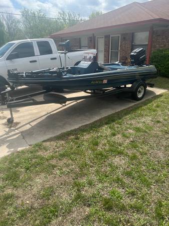 89 Avenger XV Bass Boat $4,000 | Boats For Sale | Killeen, TX | Shoppok