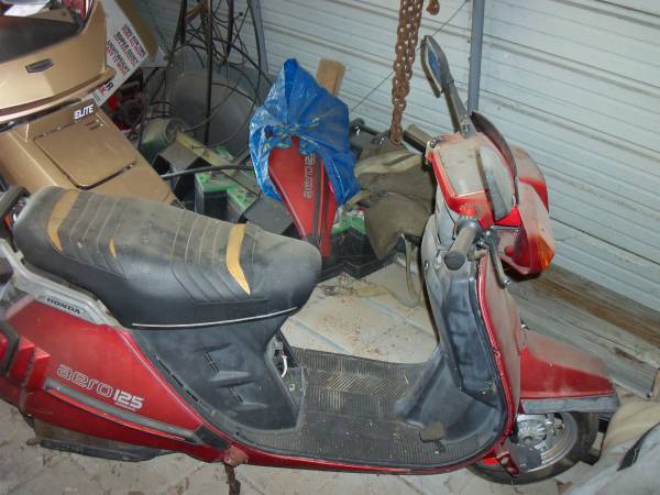 Photo Honda scooters $1