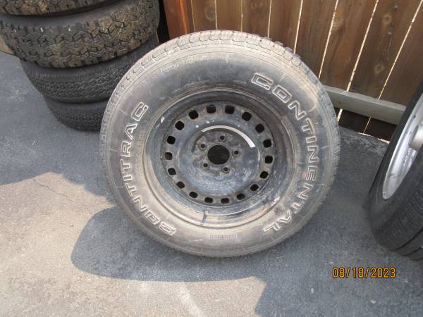 Photo 2010 ford Ranger Spare Tire and wheel $30