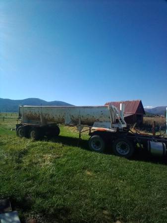 74 end dump trailer 25 ft $8,000