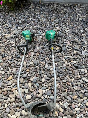 Photo Gas weed trimmers $20