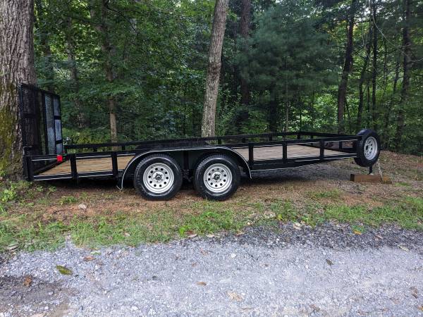 Photo 16 foot pull trailer $3,000