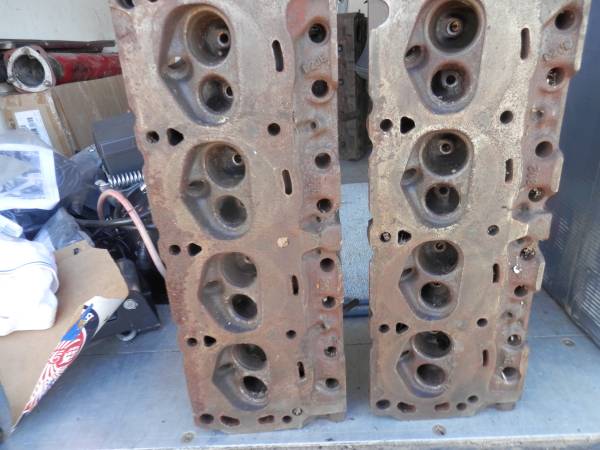 Photo 1972 Ford 302 Heads $150
