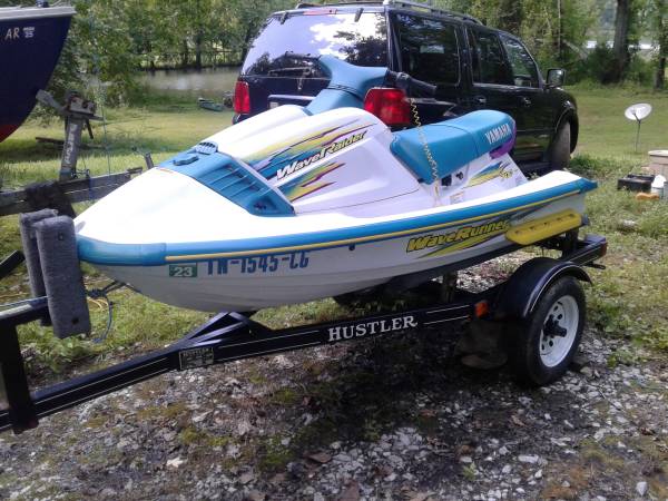 Photo 1997 Yamaha wave raider $2,200