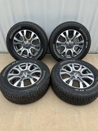 Photo Ford Ranger 18 Wheels and Tires $600