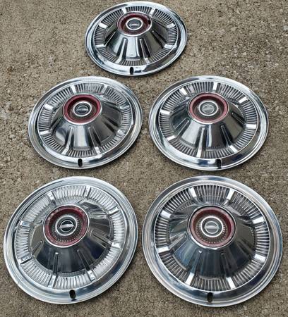 Photo Hubcaps 1966-1977 Ford Galaxie Bronco Truck F $250