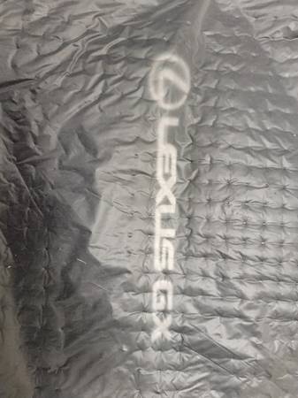 Photo LEXUS GX 460 OEM BLACK FLOOR MATS $100