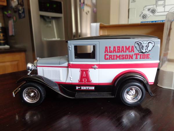 Photo MODEL A FORD DELIVERY VAN STREET ROD ALABAMA CRIMSON TIDE $120