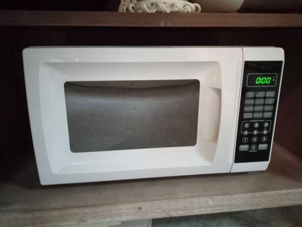 Microwave - 700w, like new, small size for counter $25