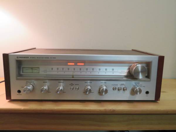 Photo PIONEER SX-550 AMFM STEREO RECEIVER - TESTED, WORKS GREAT $275