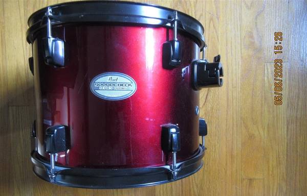 Photo Pearl drum, 12 tom, Soundcheck. $35