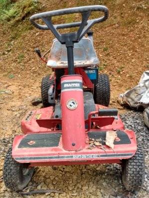 Photo Snapper Riding Mower $800
