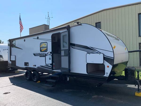 Photo TRACER TRAVEL TRAILER $27,900