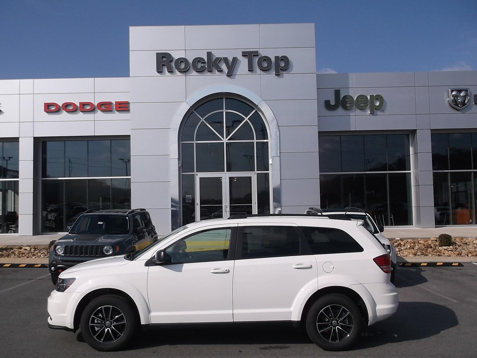 Used 2017 Dodge Journey SE for sale | Cars & Trucks For ...