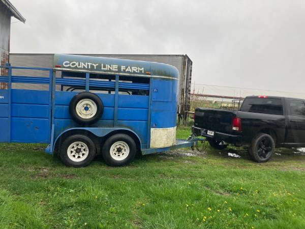 ISO 10 foot stock trailer $3,000