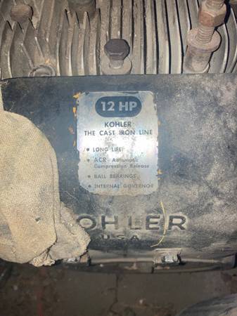 Photo Kohler 12 HP engine $100