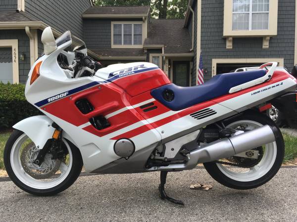 Honda cbr 1000f hurricane