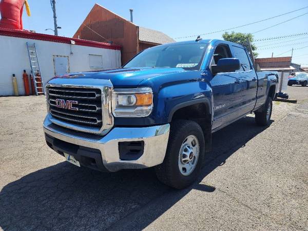 Photo 2017 GMC Sierra 2500HD - Northtown Auto Liquidators
