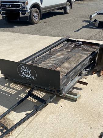 Photo Jiffy Motorcycle Loader for Long Box Truck $250