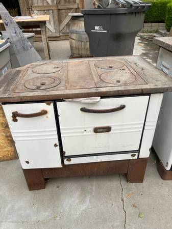 Photo Old Wood Cook Stove $25