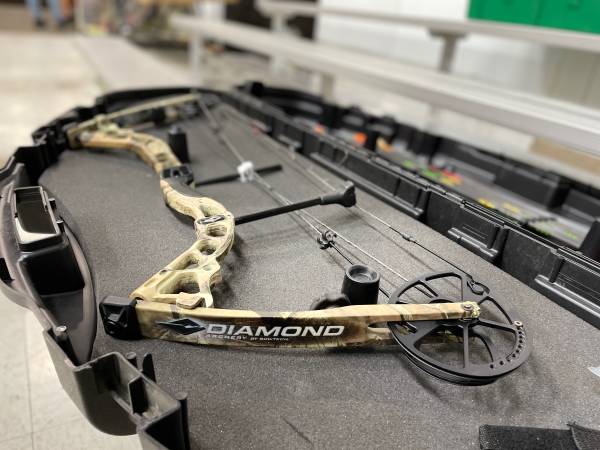 Photo Outdoors Hunting Bow $175