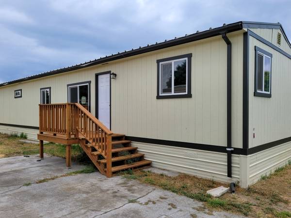 Photo Single Wide Mobile Home For Sale (Move In Ready) 1980 Redman Flamingo $75,000