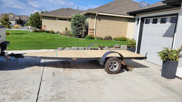 Photo Single axle flatbed trailer motorcycle snowmobile atv moving $900