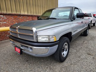 Photo Used 1996 Dodge Ram 2500 Truck 2WD Club Cab for sale