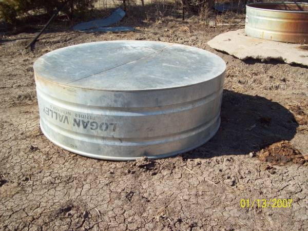 6 Foot Stock Tanknull