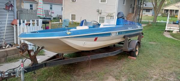 1978 Monark McFast Bass boat $1,695