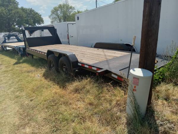 Photo 24 ft car hauler $8,000
