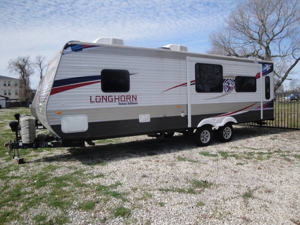 Photo want to buy travel trailers $34,567