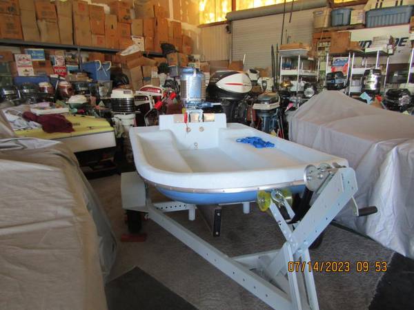 Photo 2020 8 Flivver with trailer brand new boat $2,800
